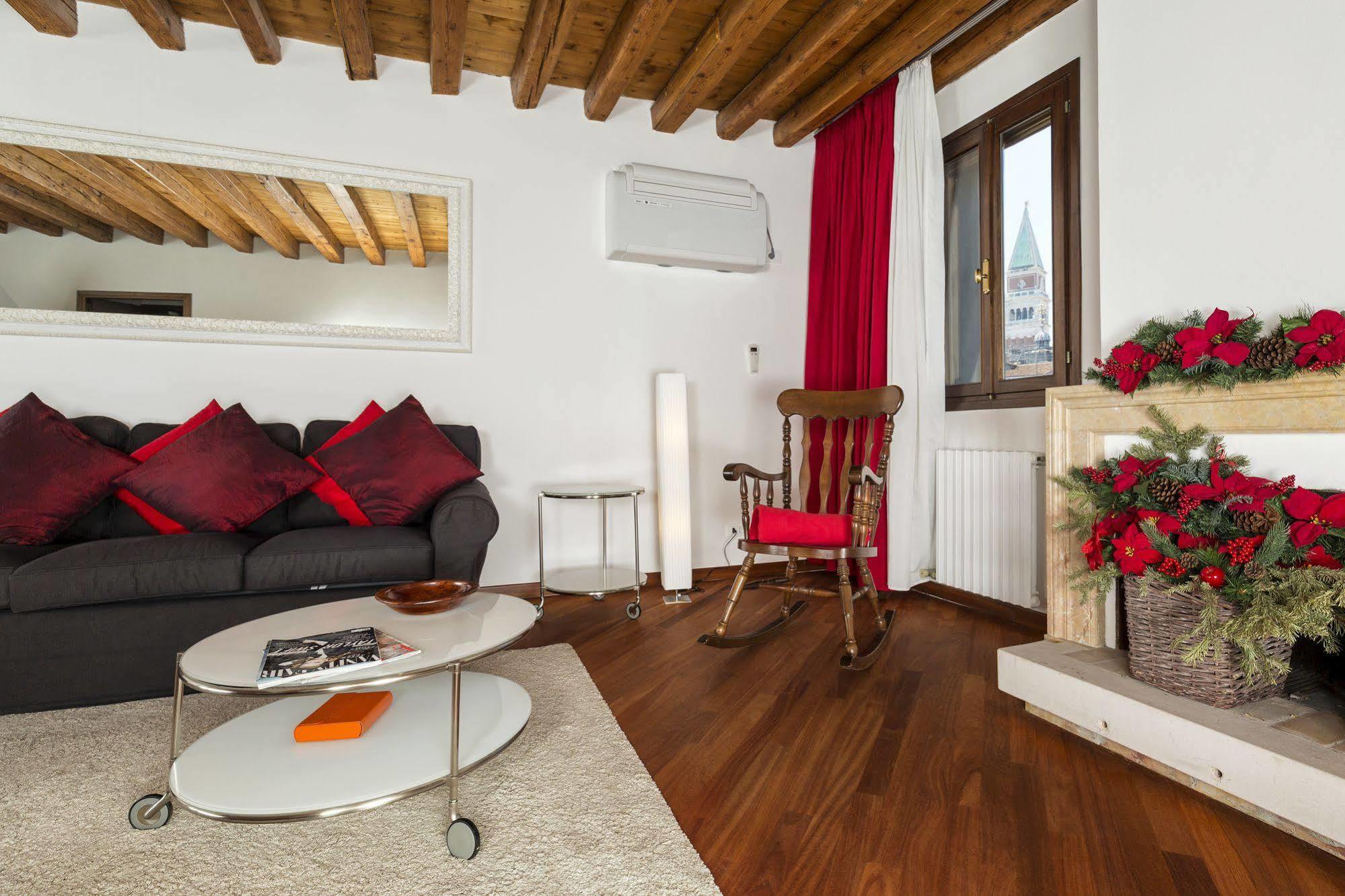 Elegant Terrace Apartment Near Piazza San Marco Last Floor No Lift Veneţia Exterior foto